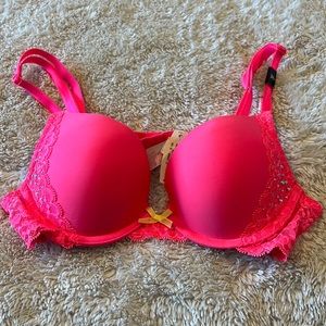 Dream angels push-up from VS, size 34A.
